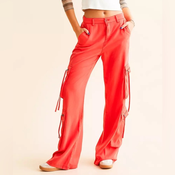 NWT Risen Jeans High Rise Cargo Pant Fiesta Size Medium - Picture 1 of 6